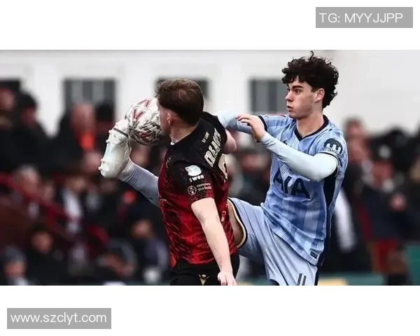 弗兰克:格雷今日踢得像个经历老道的球员,我喜爱他的体现